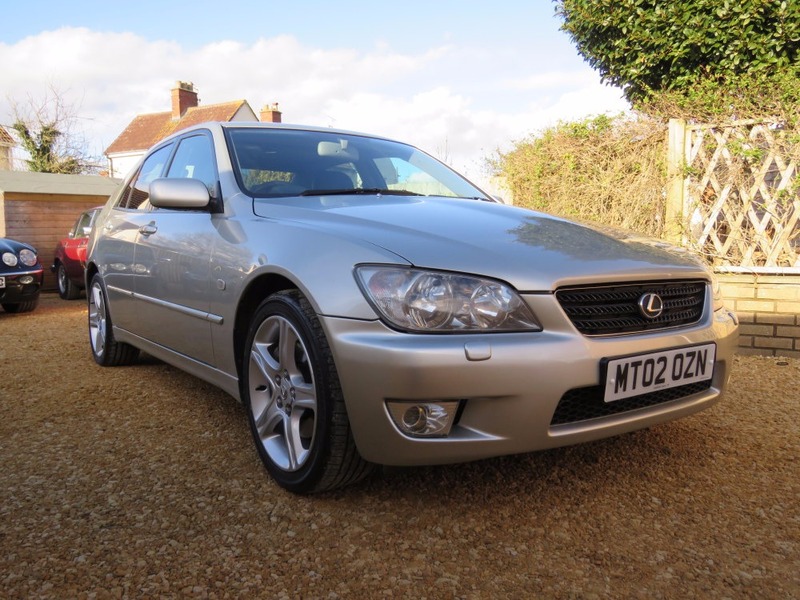 LEXUS IS 300