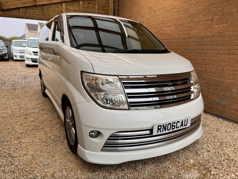 View NISSAN ELGRAND Rider S 3500 V6