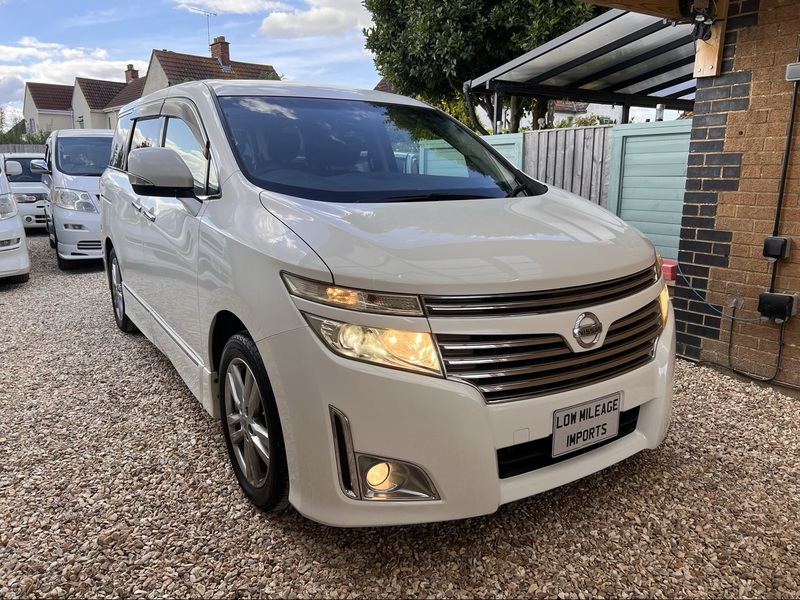 View NISSAN ELGRAND E52 2500 V6 HIGHWAY STAR HALF LEATHER - NOW SOLD