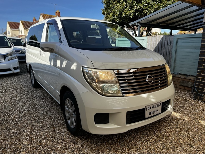 View NISSAN ELGRAND E51 3500 V6 - NOW SOLD