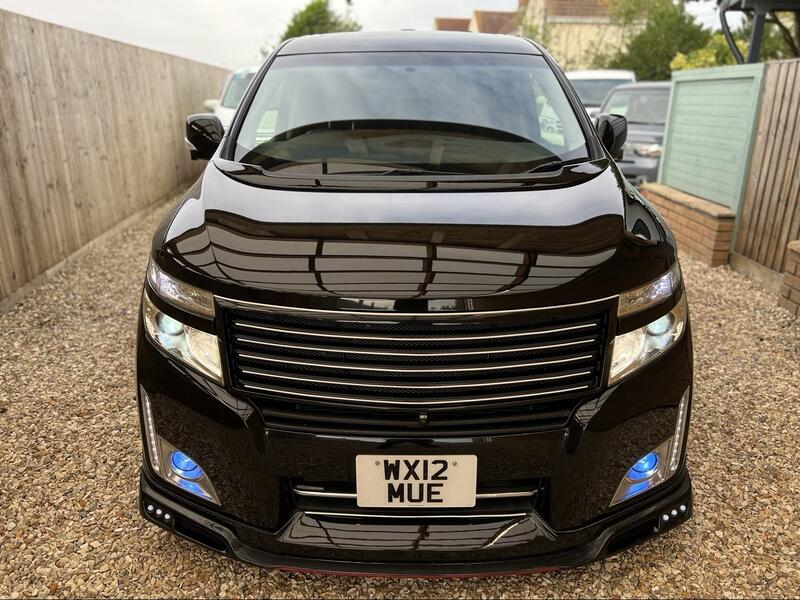 NISSAN ELGRAND